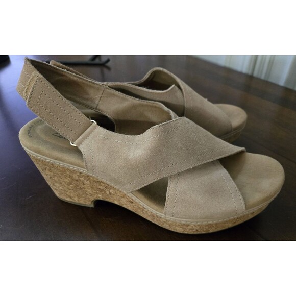 Clarks Shoes - Clarks Giselle Cove Sand Suede Wedge Sandals Ankle Strap Platform Comfort sz 10M